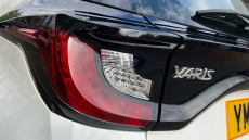 Toyota Yaris 1.5 Hybrid Icon 5dr CVT Hybrid Hatchback